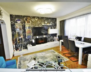 Appartement 4 chambres à vendre dans Cluj-napoca, zone Marasti