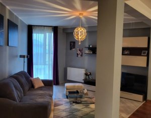 Apartament finisat cu gust, foarte spatios, ideal pentru familie