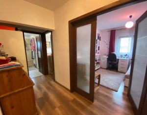 Appartement 4 chambres à vendre dans Cluj-napoca, zone Manastur