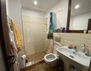 Apartment 4 rooms for sale in Cluj-napoca, zone Manastur