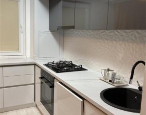 Sale apartment 2 rooms in Floresti