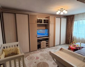 Apartament cu 2 camere, 55 mp, decomandat, zona Cinema Marasti