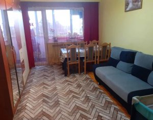 Apartament de vanzare cu 3 camere, decomandat, Manastur, Primaverii