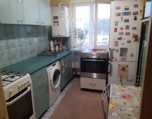 Apartament de vanzare cu 3 camere, decomandat, Manastur, Primaverii