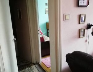 Apartament 2 camere, 47 mp, etaj 3/4, zona strazii Horea