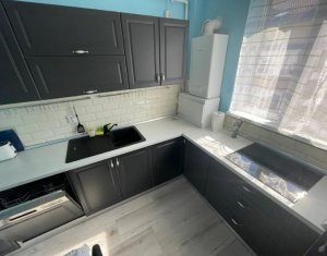 Appartement 3 chambres à vendre dans Floresti