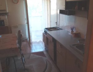 Apartament cu 3 camere, 2 bai, decomandat, zona Lac 3, strada Tulcea