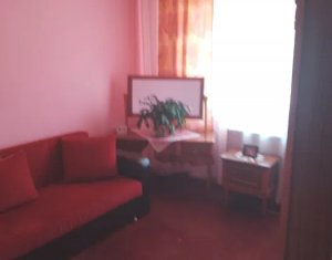 Apartament cu 3 camere, 2 bai, decomandat, zona Lac 3, strada Tulcea