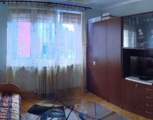 Apartament cu 2 camere, ocupabil imediat, zona Horea-Gara