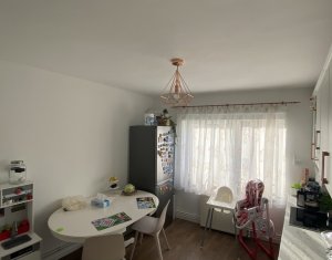 Apartament cu 3 camere decomandate, 94 mp, vila, Europa, Eugen Ionesco