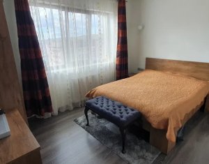 Vanzare apartament 3 camere in Floresti