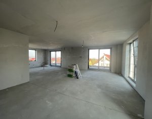 Appartement 4 chambres à vendre dans Cluj-napoca, zone Zorilor