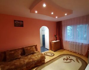 Apartament cu 3 camere, parter inalt, zona Minerva