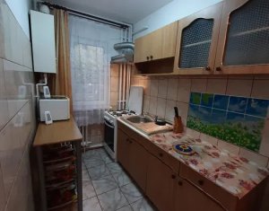 Apartament cu 3 camere, parter inalt, zona Minerva