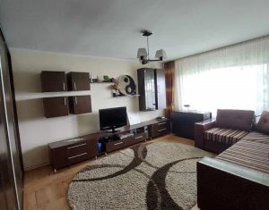 Appartement 3 chambres à vendre dans Cluj-napoca, zone Intre Lacuri