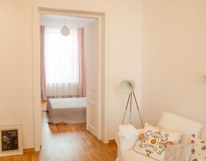 Apartament 2 camere, 43 mp, lux, renovat complet, Centru