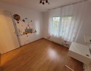 Apartament 3 camere, decomandat, 65 mp utili, finisat, boxa 12 mp, Manastur 