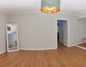 Appartement 4 chambres à vendre dans Cluj-napoca, zone Manastur