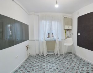 Apartament 4 camere, parter inalt, 80 mp, Manastur