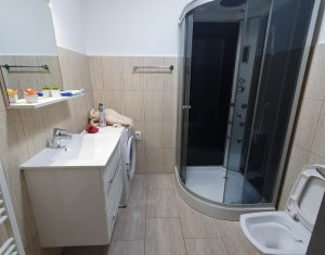 Apartament cu o camera, decomandat, finisat si mobilat, strada Porii