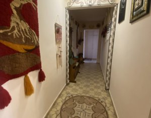 Appartement 4 chambres à vendre dans Cluj-napoca, zone Manastur