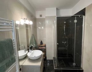 Appartement 3 chambres à vendre dans Cluj-napoca, zone Intre Lacuri