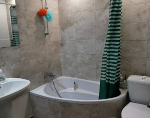 Apartament cu 3 camere, decomandat, Intre Lacuri