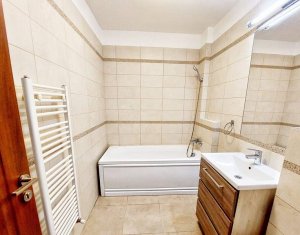 Apartament cu parcare, in Junior Residence