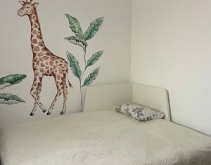 Apartment 3 rooms for sale in Floresti, zone Centru