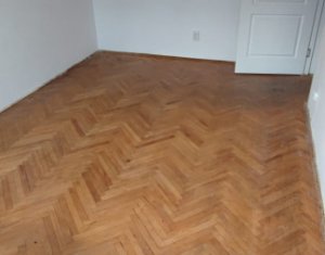 Appartement 3 chambres à vendre dans Cluj-napoca, zone Manastur