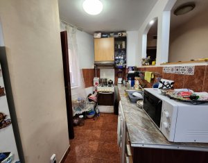 Apartement cu 3 camere, 1/4, Borhanci, zona capat Brancusi