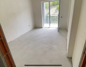 Apartament cu doua camere, semifinisat, Floresti, zona Teilor