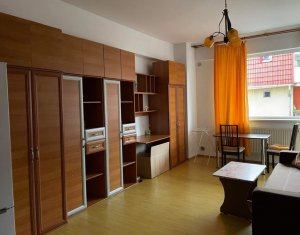 Apartament cu 2 camere, la etaj intermediar, zona Calea Manastur