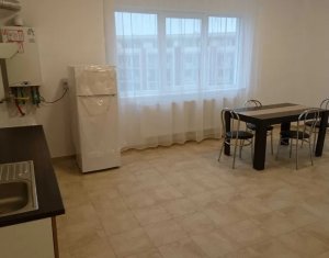 Vanzare apartament 3 camere in Baciu, zona Centru