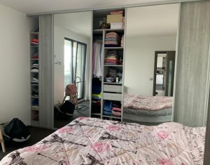 Apartament cu 3 camere, 2 parcari, teren, zona Iris