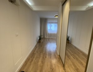 Appartement 3 chambres à vendre dans Cluj-napoca, zone Marasti