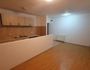 Appartement 3 chambres à vendre dans Floresti