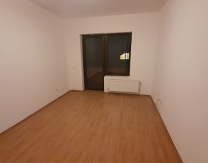 Appartement 3 chambres à vendre dans Floresti