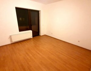 Appartement 3 chambres à vendre dans Floresti