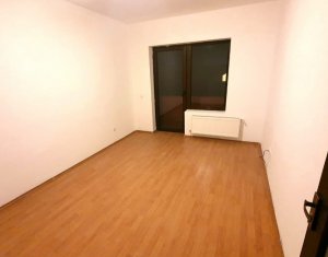 Appartement 3 chambres à vendre dans Floresti