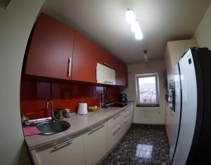 Apartament 4 camere, decomandat, etaj intermediar, Manastur