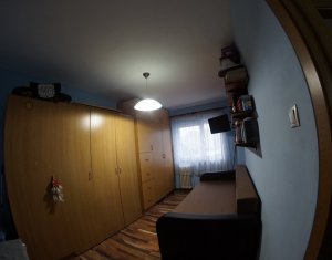 Apartment 4 rooms for sale in Cluj-napoca, zone Manastur