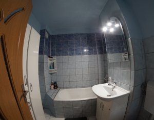 Appartement 4 chambres à vendre dans Cluj-napoca, zone Manastur