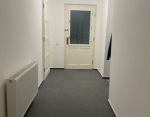 Apartament cu 3 camere, ultracentral, Piata Muzeului