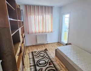 Apartament 4 camere, 77 mp, 2 balcoane, etaj intermediar, Zorilor