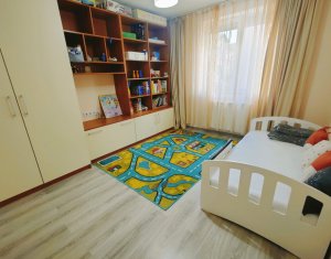 Apartament 3 camere+2 balcoane+2 locuri de parcare