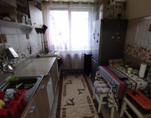 Apartament 2 camere, etaj intermediar, Grigorescu, zona Coloane
