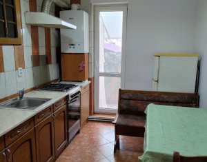 Apartament cu 3 camere, decomandat, Gheorgheni