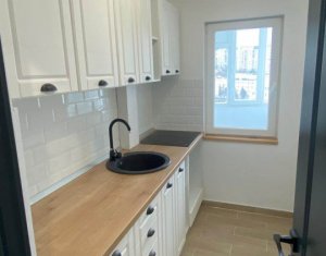 Apartament de 3 camere, zona BIG, ultrafinisat, mobilat partial! 