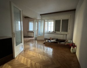 Apartament 105mp, Centru, in spate CEC Bank 